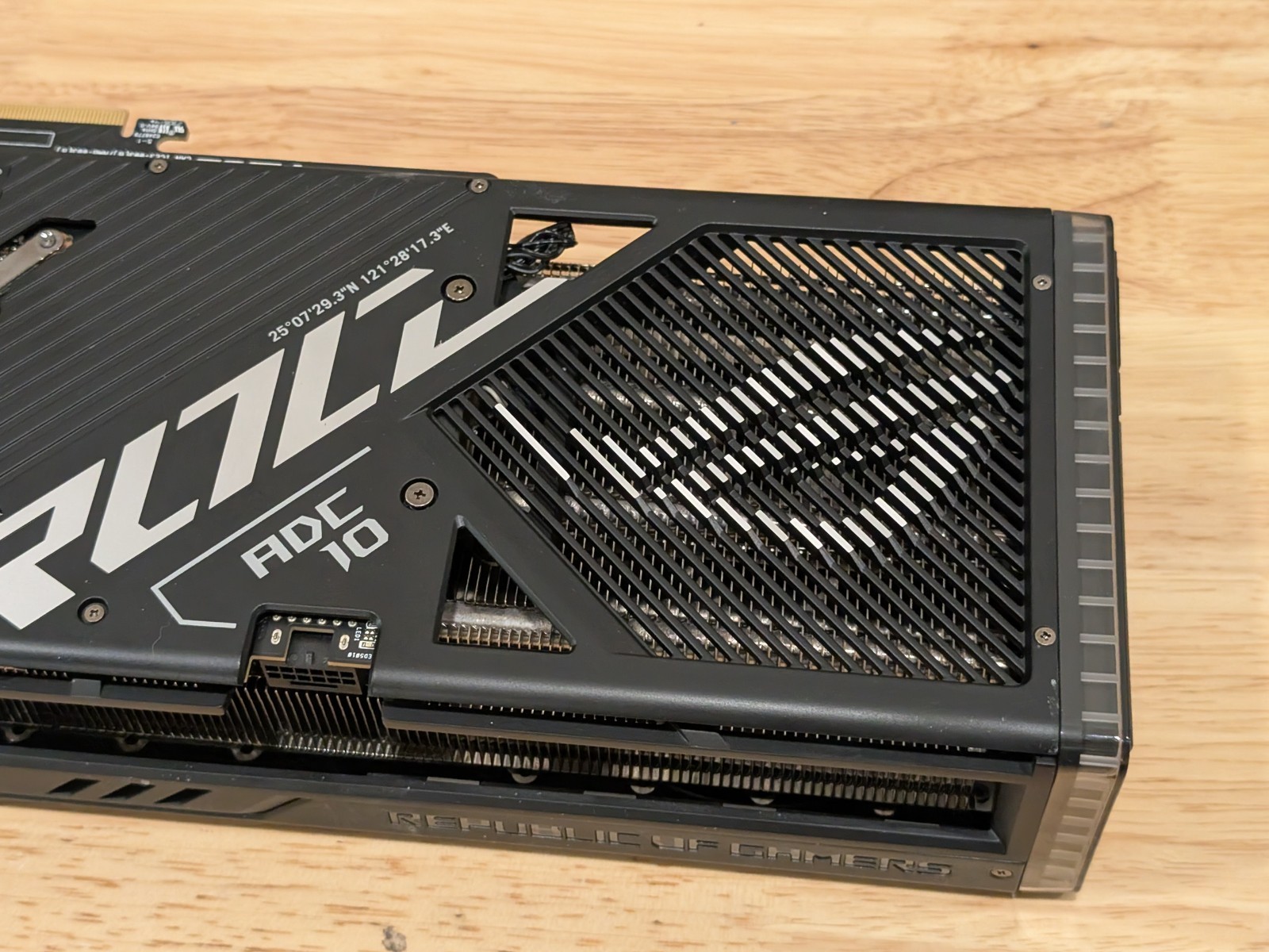 ข้อเสนอพิเศษ: การ์ดจอ ASUS ROG - Rtx 4090 24Gb Video Card บทวิจารณ์และราคา